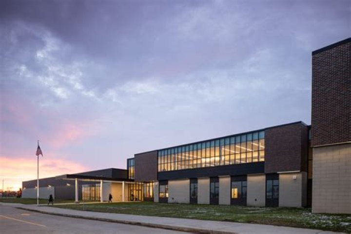 Cristian Upah Obituary, The Linn-Mar Community School District Mourns