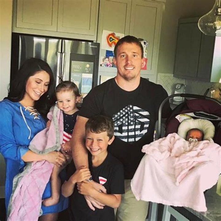 Dakota Meyer children: Meet Sailor Grace Meyer