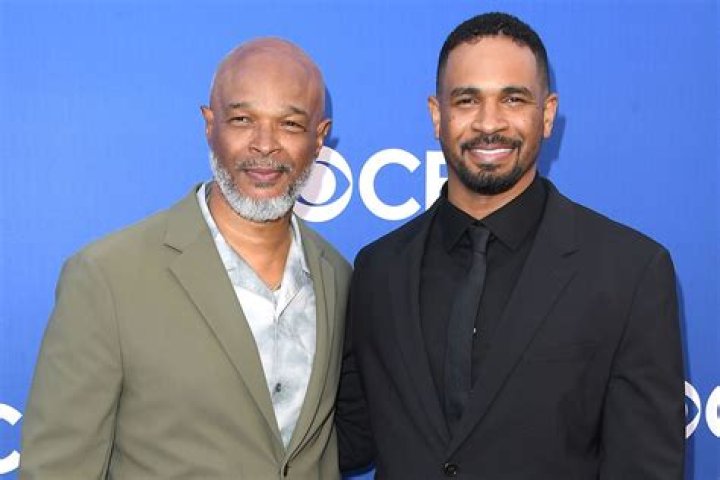 Damon Wayans Biography - Facts, Childhood, Family Life & Achievements