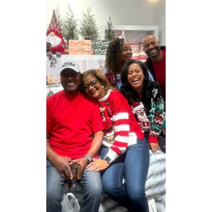 Darnell Kirkwood parents: Who are is father and mother?