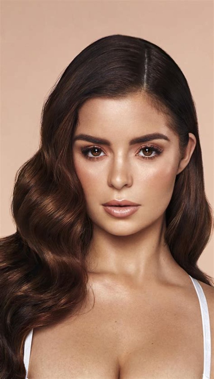 Demi Rose Biography - Facts, Childhood, Family Life & Achievements