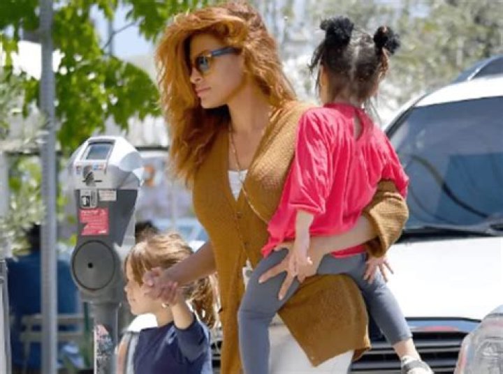 Despite Rumors To The Contrary, Eva Mendes Has Stated That She Will Continue Acting