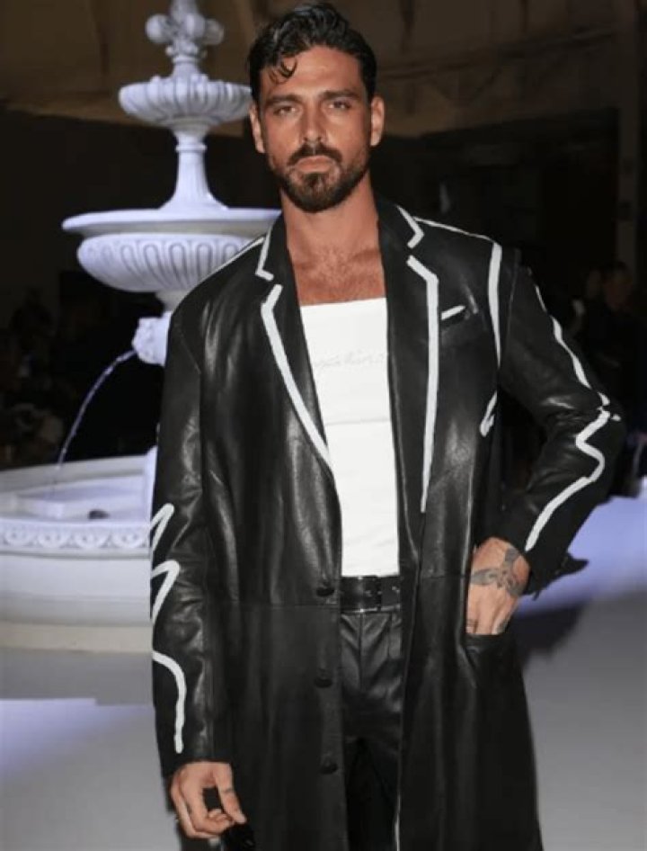 Despite The Fact That Michele Morrone And Khloé Kardashian Appeared In A Quite Suggestive Photo Together Recently, The Two Are Not Dating