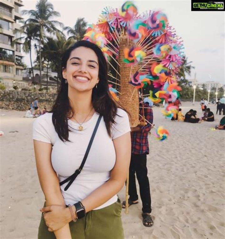 Divya Nagar Chaudhary Height, Weight, Net Worth, Age, Birthday, Wikipedia, Who, Nationality, Biography