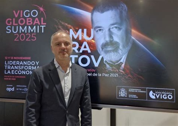 Dmitry Muratov children: Kseniya Muratova, Finley Muratova