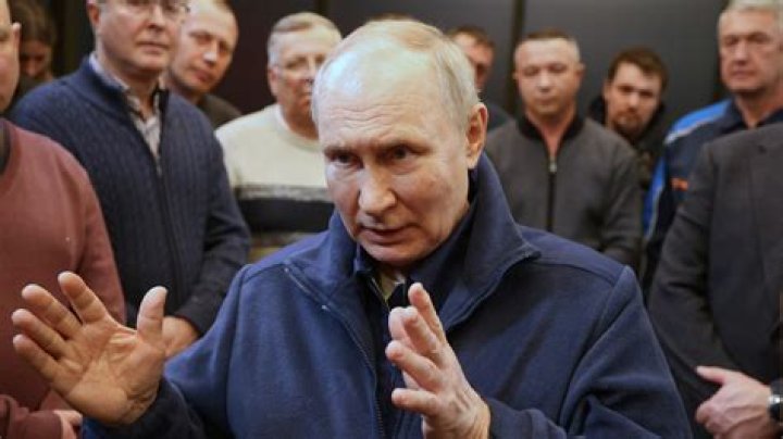 Do the AT&T, Verizon, T-Mobile, and U.S. cellular service outages have anything to do with Russia?