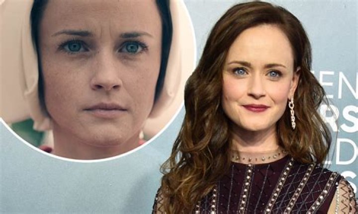 
Does Alexis Bledel Have Siblings? 