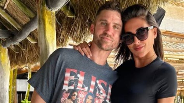 Does Elise Mertens have a brother?