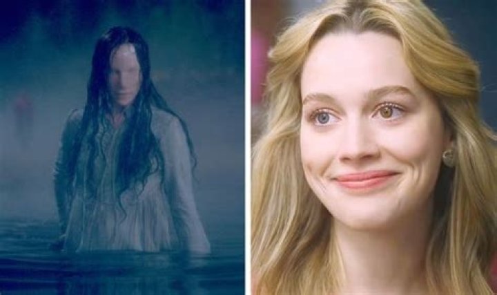 Does Victoria Pedretti have 2 different color eyes?