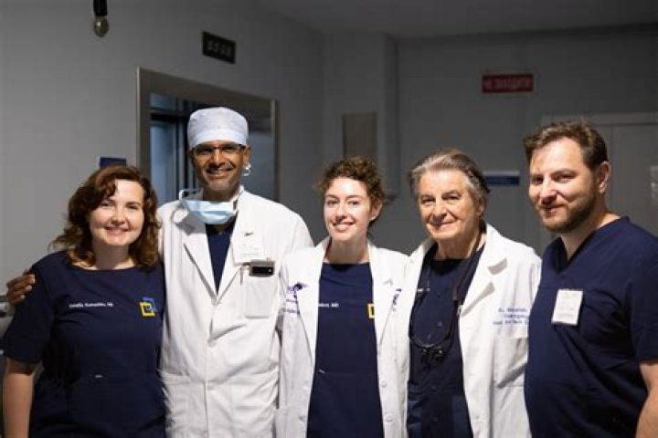 Dr. Max Gomez Age, Biography, Wife, Children: Award-Winning CBS New York Medical Reporter