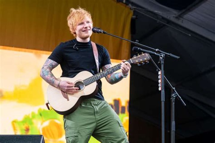 Ed Sheeran Biography - Facts, Childhood, Family Life & Achievements