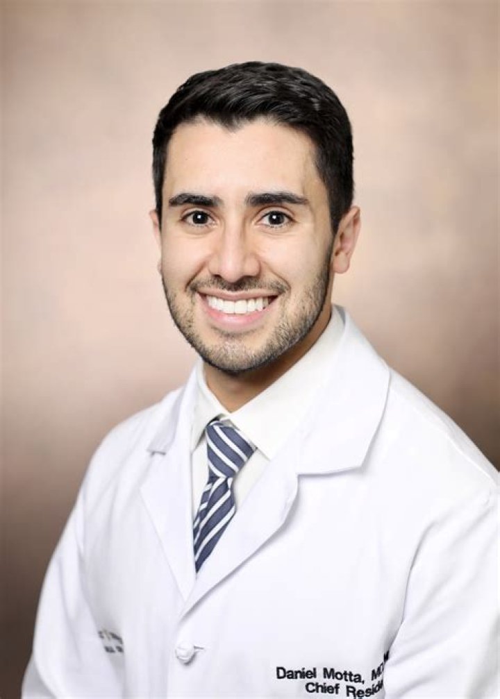 Dr. Eduardo Calderon, MD – Toledo, OH