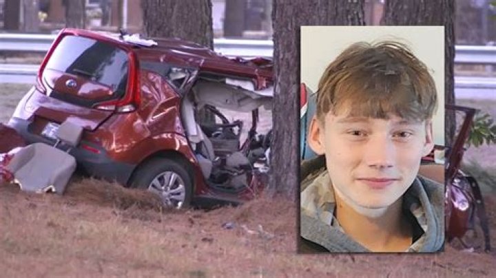 Eian Barnes Dies In Car Accident; Emerson High School Student