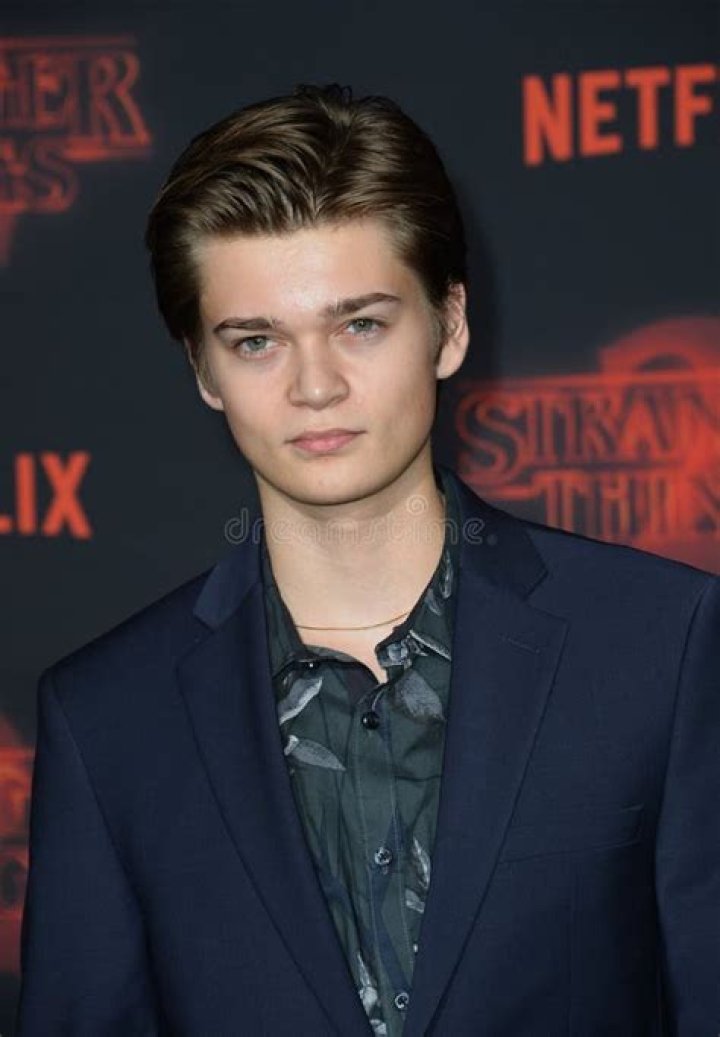 Elijah Stevenson - Bio, Facts, Family Life of Actor