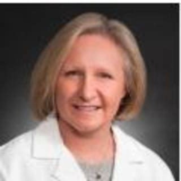 Dr. Elizabeth Golpira, MD – Norfolk, VA