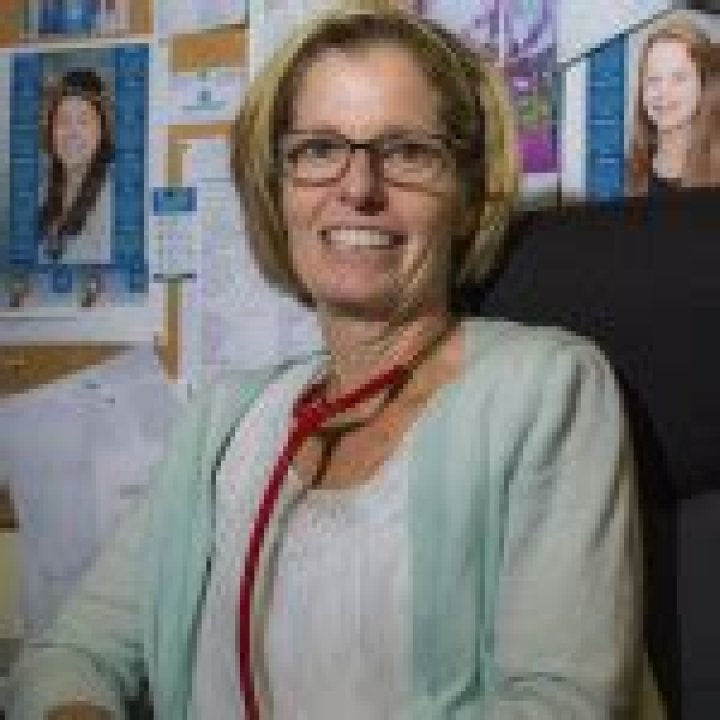 Dr. Elizabeth (Watts) Linder, MD – Townshend, VT