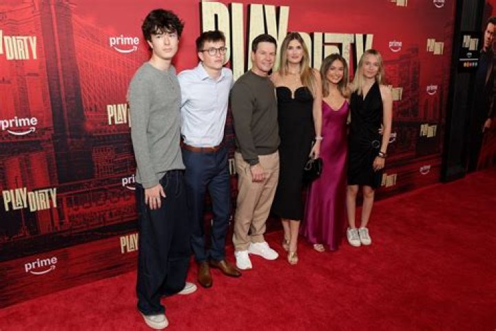 Ella Rae Wahlberg Wiki, age, boyfriend, parents, siblings, movies, Instagram, net worth