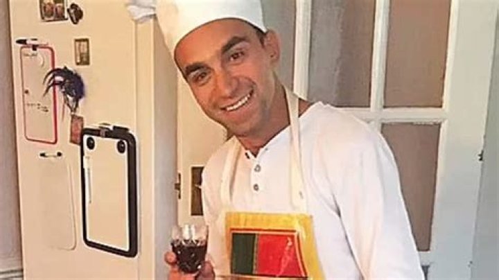 
Emad Al Swealmeen Age, Birthday, Wikipedia, Who, Nationality, Biography 