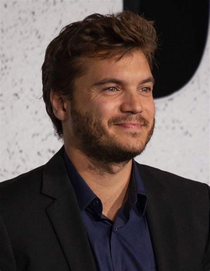 Emile Hirsch Biography - Facts, Childhood, Family Life & Achievements