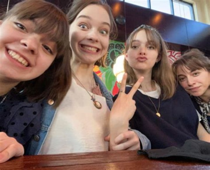 Does Emma Caulfield have siblings?