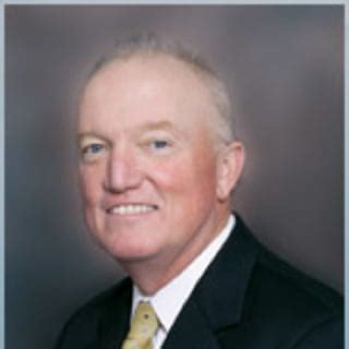 Dr. Emmett Boyle Jr., MD – Ottawa Hills, OH