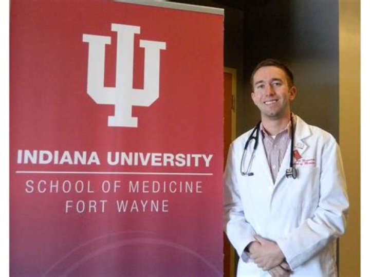 Dr. Eric DeRocher, DO – Saint Paul, MN