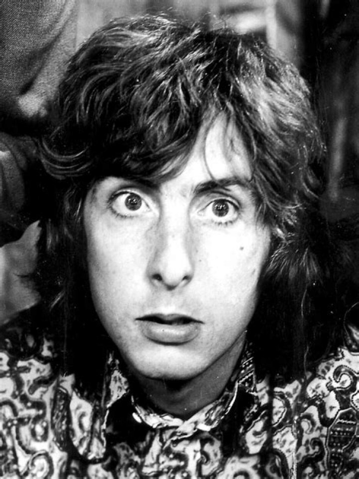 Eric Idle Biography - Childhood, Life Achievements & Timeline
