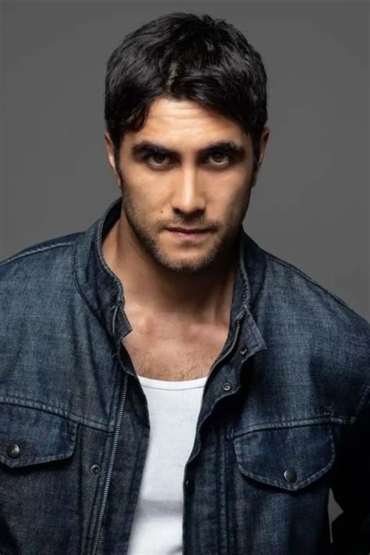
Ethan Browne Height, Weight, Net Worth, Age, Birthday, Wikipedia, Who, Nationality, Biography 