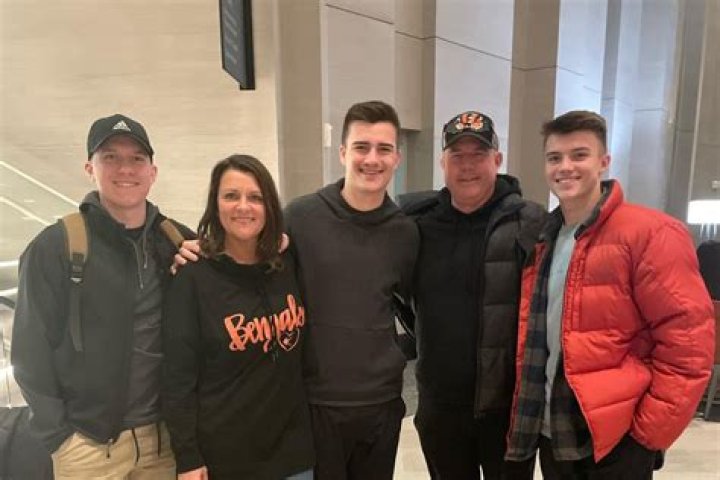 Evan McPherson age, height, ethnicity, family, college, 40 time, draft, trade, net worth, Instagram