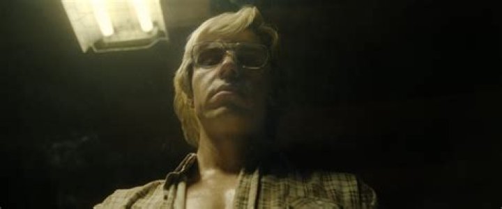 
Evan Peters Transforms Into A Serial Killer For Netflix’s True-Crime Series 