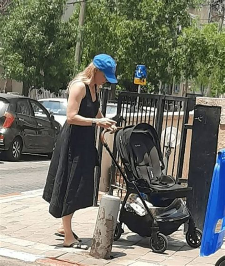 Eve Barlow, A Friend Of The Actress, Joined Amber Heard And Her Daughter Oonagh Paige On Their Trip To Israel
