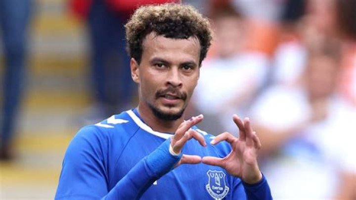 
Everton Fans Believe Dele Alli Has Muslim Faith, His Religion And Family Background 