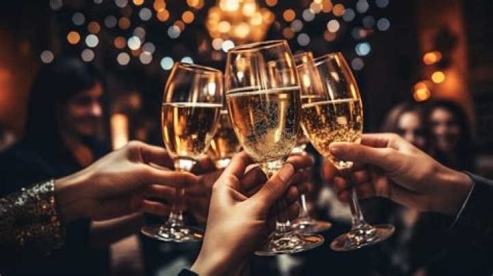 Fan Gifts G-Eazy With $5,000 Champagne On New Year’s Eve