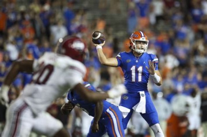 
Florida Gators Quarterback Jalen Kitna, 19, Charged with Possession of Child Pornography 