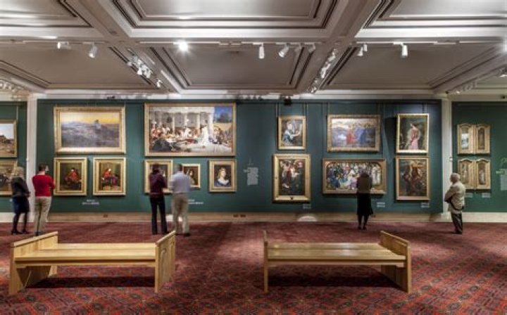 Movie Gallery | Movie Images