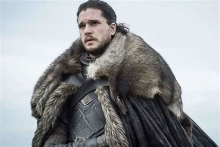 Game Of Thrones Fans Just Discovered Something Very Disturbing About That New Pic Of Jon Snow