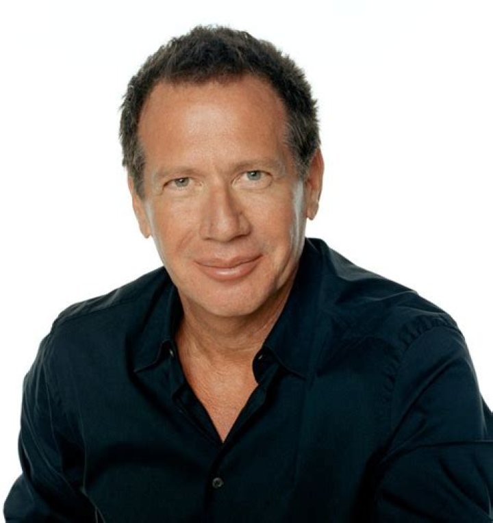 Garry Shandling Biography - Facts, Childhood, Achievements, Family Life & Timeline