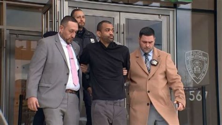 
Georgia police arrest brothers who allegedly stabbed a man for arguing over Mexican politics and religion 