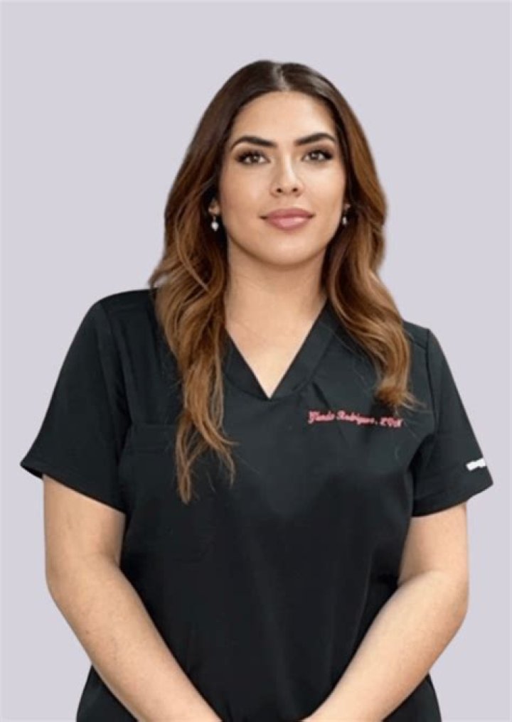 Dr. Glenda Lee, MD – West Allis, WI