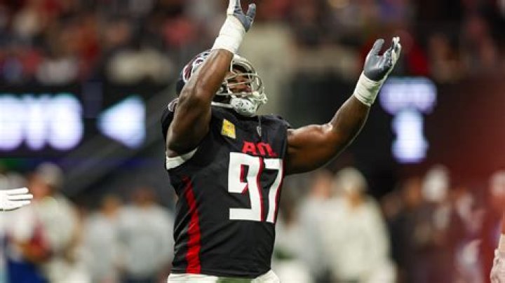 Grady Jarrett height and weight – Measurement in meters, feet, KG and Ibs