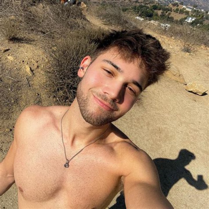 Grant Knoche Biography - Facts, Childhood, Family Life & Achievements