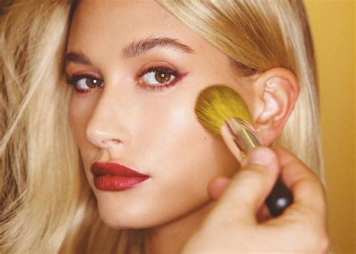 Hailey Bieber Says Birth Control Pills Wreaked Havoc On Her Skin