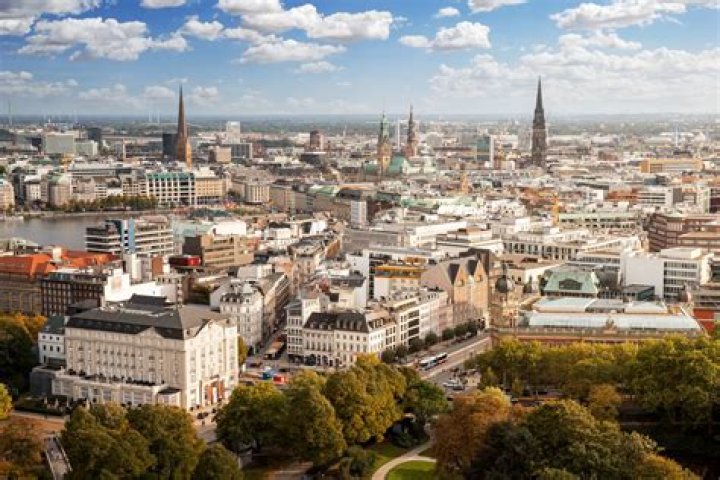 Famous People From Hamburg, Germany & Celebs Born In Hamburg