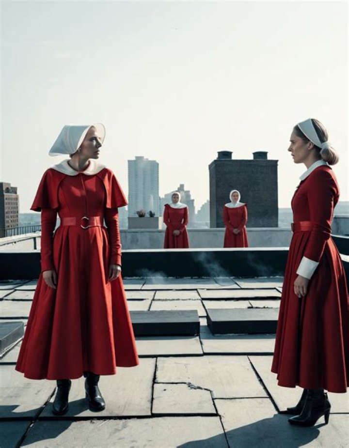 
‘Handmaid’s Tale’ Producer Speaks Out On The Dystopian Show’s Frustrating Relevance To Real Life Following Roe V. Wade Overturn 