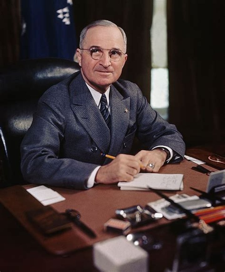 Harry S. Truman Biography - Facts, Childhood, Family Life & Achievements
