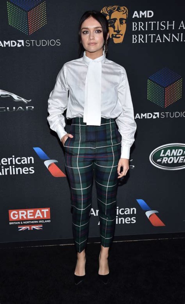 House of the Dragon Star Olivia Cooke Shares Swimsuit Photo From the Beach