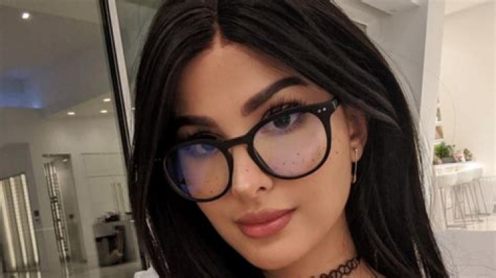 How did SSSniperWolf get rich?