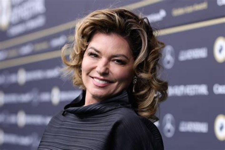 How many years did Shania Twain lose her voice? Lyme disease explained