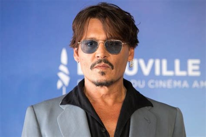 
How Much Money Does Johnny Depp Make? Latest Income Salary
