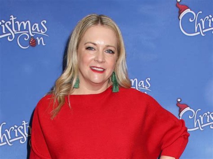 
How Much Money Does Melissa Joan Hart Make? Latest Income Salary
